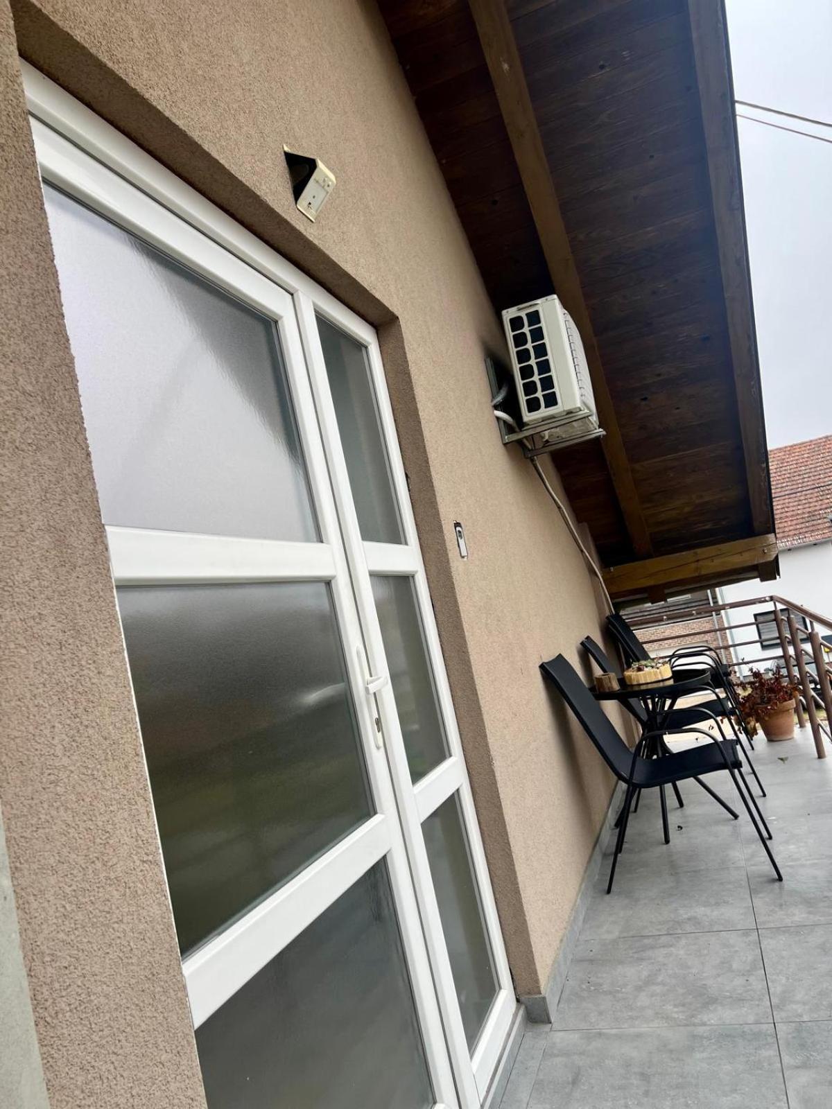 Guest House Ruza Tenja Exterior photo